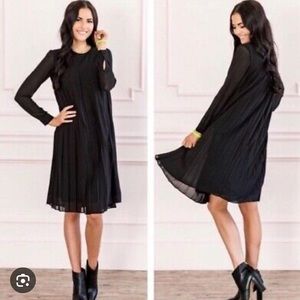 RACHEL PARCELL x SAVANNA TATE BLACK MIDI DRESS